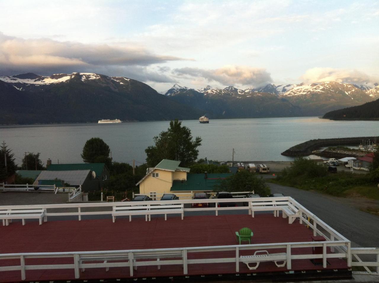 Captain'S Choice Motel Haines Εξωτερικό φωτογραφία
